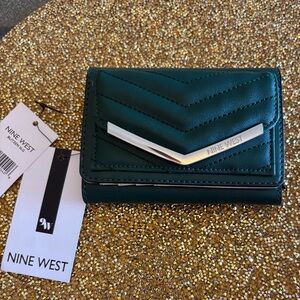Nine West NWT 3 folded wallet Forest Green Quilted Compact with Silver V accent